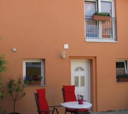 Urlaub Mitten In Der Innenstadt Appartement *